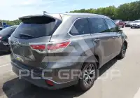 2016 Toyota Highlander photo
