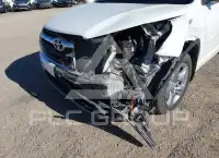 2016 Toyota Highlander photo