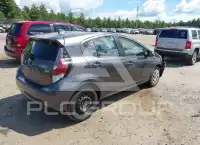 2016 Toyota PRIUS фото