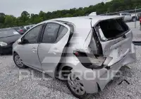 2016 Toyota PRIUS фото