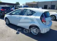 2016 Toyota PRIUS фото