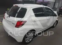 2016 Toyota YARIS фото
