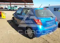 2016 Toyota YARIS фото