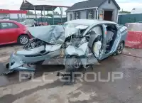 2016 Toyota PRIUS фото