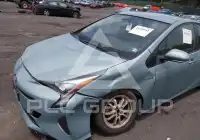2016 Toyota PRIUS фото