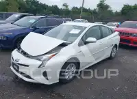 2016 Toyota PRIUS фото