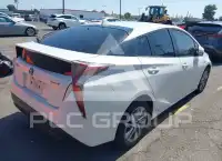 2016 Toyota PRIUS фото