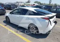 2016 Toyota PRIUS фото