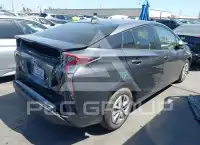 2016 Toyota PRIUS фото