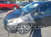 2016 Toyota PRIUS фото