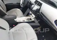 2016 Toyota PRIUS фото