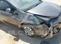 2016 Toyota PRIUS photo