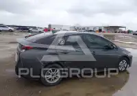 2016 Toyota PRIUS фото
