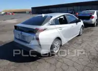 2016 Toyota PRIUS photo