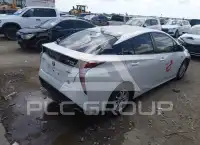 2016 Toyota PRIUS фото