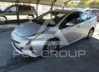 2016 Toyota PRIUS фото