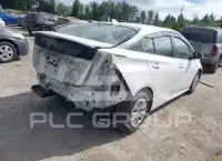2016 Toyota PRIUS фото
