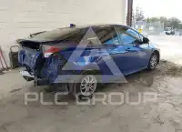 2016 Toyota PRIUS фото