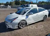 2016 Toyota PRIUS photo