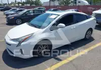 2016 Toyota PRIUS фото