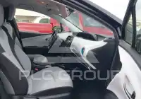 2016 Toyota PRIUS фото