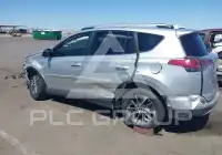 2016 Toyota RAV4 фото