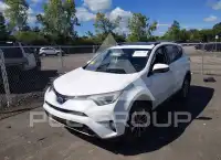 2016 Toyota RAV4 фото