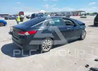 2016 KIA Optima photo