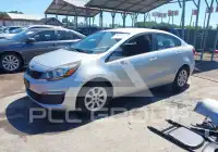 2016 KIA Rio photo