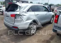 2016 KIA Sorento фото