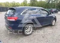 2016 KIA Sorento photo