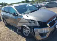 2016 KIA Sorento photo