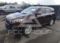 2016 KIA Sorento photo