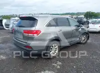 2016 KIA Sorento фото