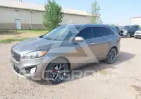 2016 KIA Sorento photo