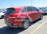 2016 KIA Sorento photo