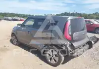 2016 KIA Soul photo