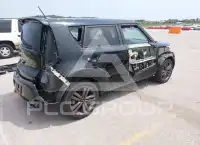 2016 KIA Soul photo