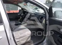 2016 KIA Sedona фото