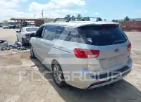 2016 KIA Sedona фото