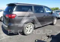 2016 KIA Sedona фото