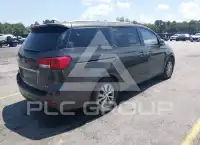 2016 KIA Sedona photo