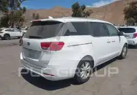 2016 KIA Sedona фото