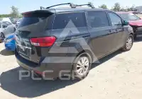 2016 KIA Sedona photo