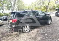 2016 KIA Sedona фото