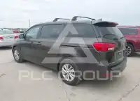 2016 KIA Sedona photo