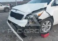 2016 KIA Sedona фото
