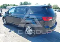 2016 KIA Sedona фото