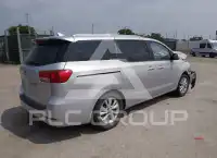2016 KIA Sedona фото