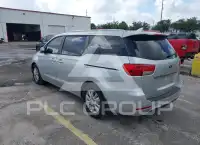 2016 KIA Sedona фото